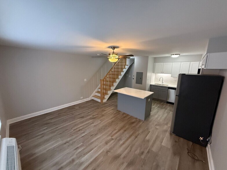 Building Photo - 744 W Gordon Ter