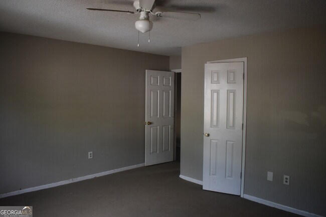 Building Photo - 4342 Barrington Pl