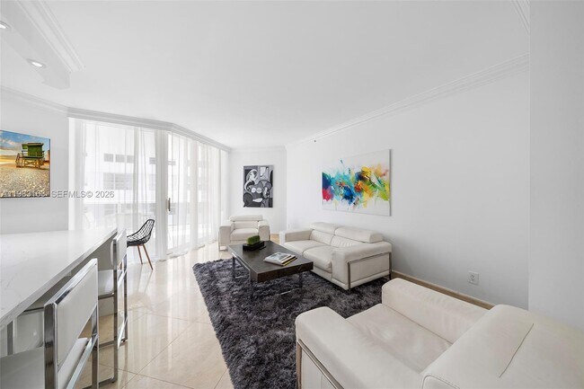 Building Photo - 4775 Collins Ave