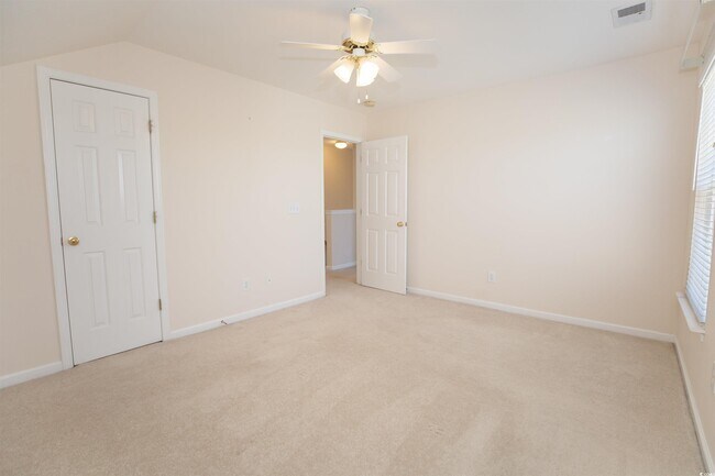 Building Photo - 2424 Hayseed Way