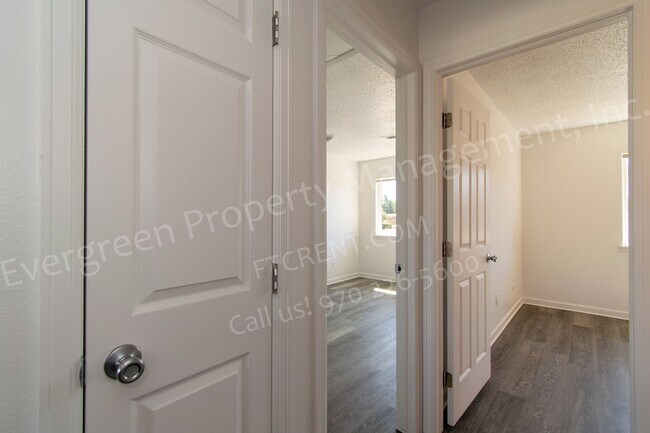Building Photo - 2147 27th Ave Ct