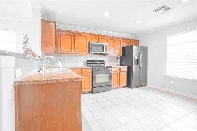 Building Photo - 12903 Belmont Legend Ct
