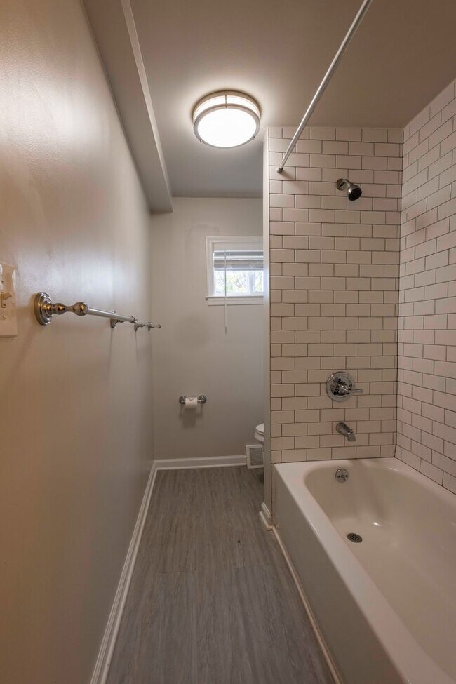 Building Photo - Cozy 1Bed/1Bath in Washing Village - Pigtown