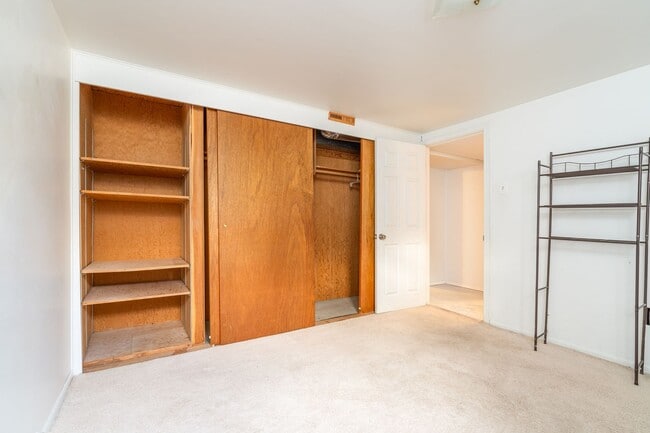 Building Photo - Single family home near CMR High School and Valley View Elementary School in Great Falls.