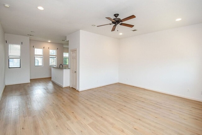 Building Photo - 4106 McKinney St