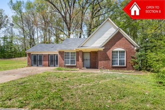Building Photo - Updated 4 Bedroom 2 Bath Home - Open to Section 8
