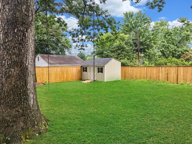 Building Photo - Updated 3 bedroom 1 bath rancher