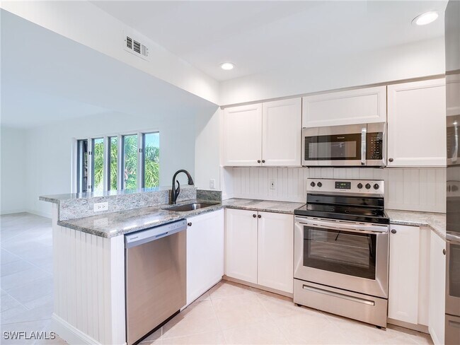 Building Photo - 1633 Spoonbill Ln