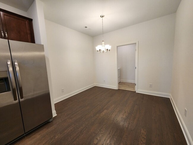 Building Photo - Gorgeous New Construction Home in Lebanon'...