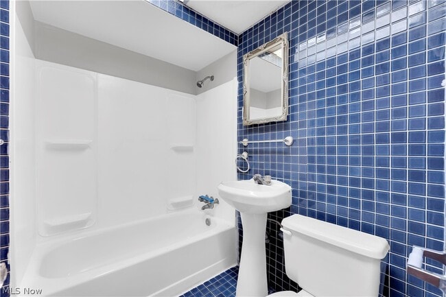 Building Photo - 1145 E 167th St