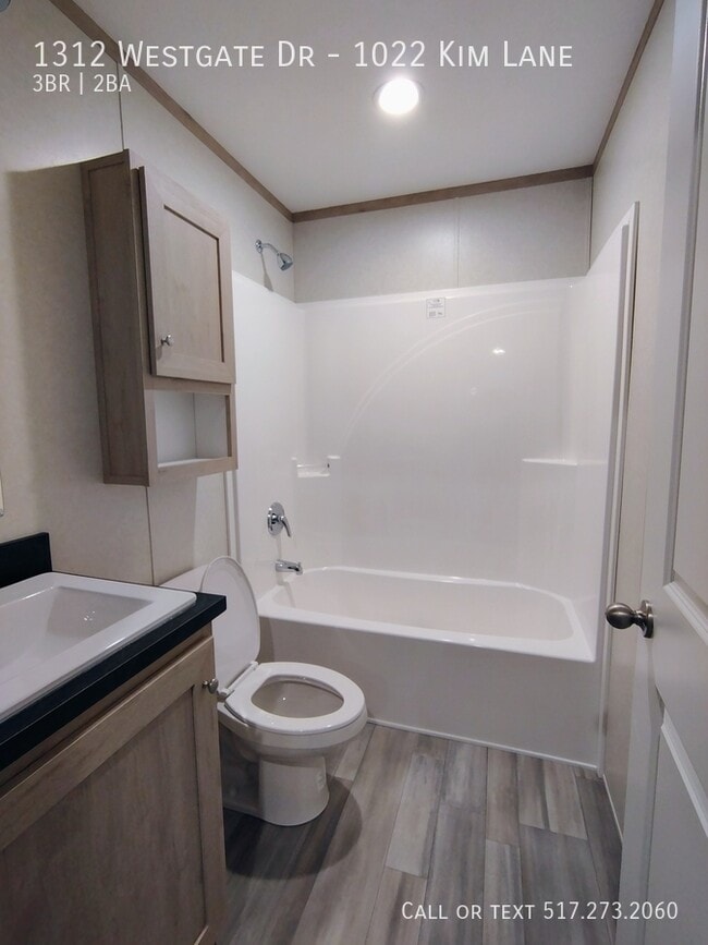 Building Photo - 1312 Westgate Dr