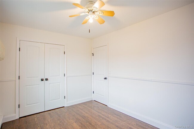 Building Photo - 451 E Pine St