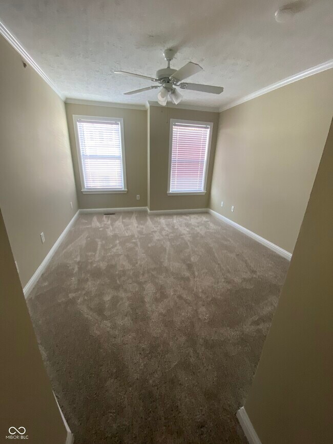 Building Photo - 1464 Royal Reserve Way