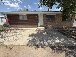 Building Photo - 122-124 12th Avenue - 124