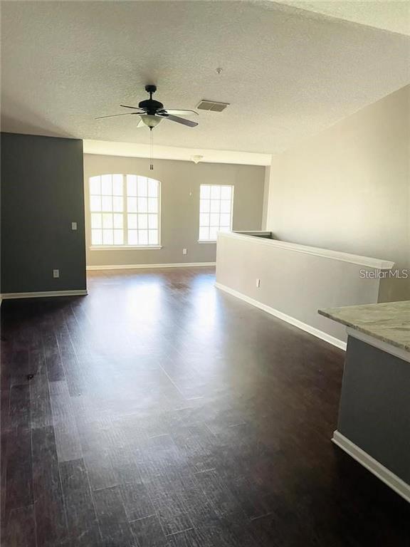 Building Photo - 4348 S Kirkman Rd