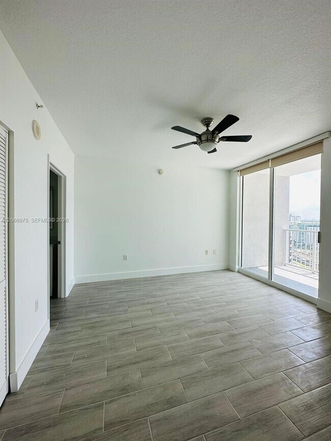 Building Photo - 1250 S Miami Ave