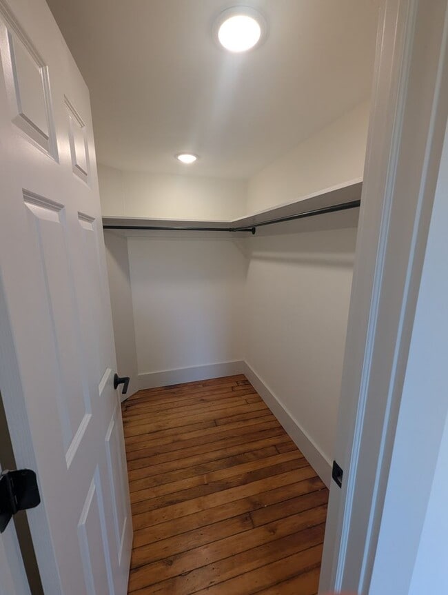 Building Photo - Beautifully Renovated 1 Bed, 1 Bath in Historic Covington