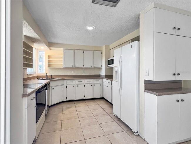 Building Photo - 3405 McIntosh Rd