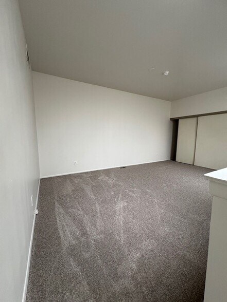 Building Photo - 2903B Auburn Ct
