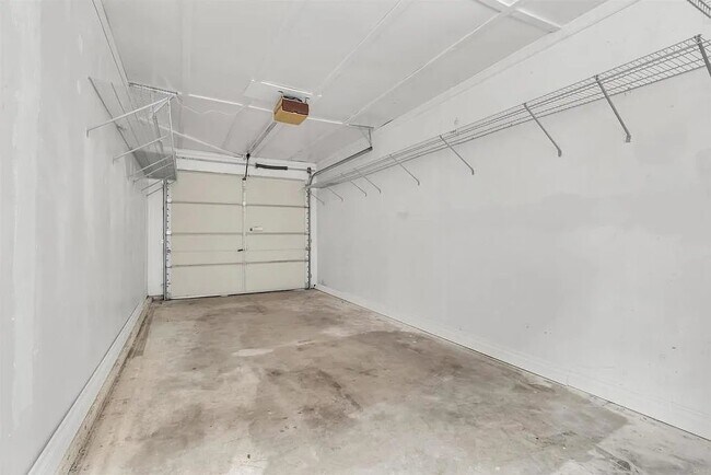 Building Photo - 1643 Rue De Valle