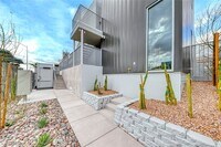 Building Photo - 304 S Maryland Pkwy