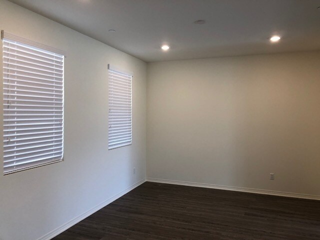 Building Photo - Like New- Home In Menifee!!!