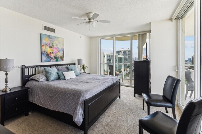 Building Photo - 16699 Collins Ave