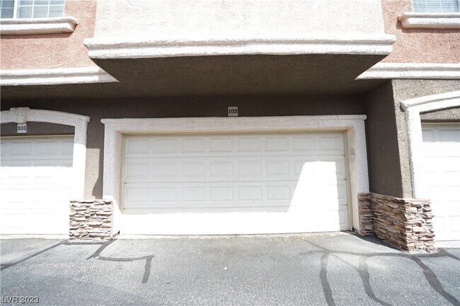 Building Photo - 7704 Himalayas Ave