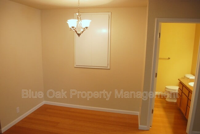 Building Photo - 1114 Nord Ave