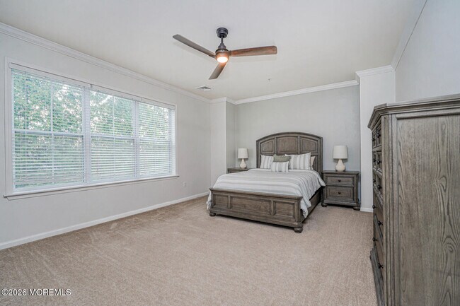 Building Photo - 624 Sloan Ct
