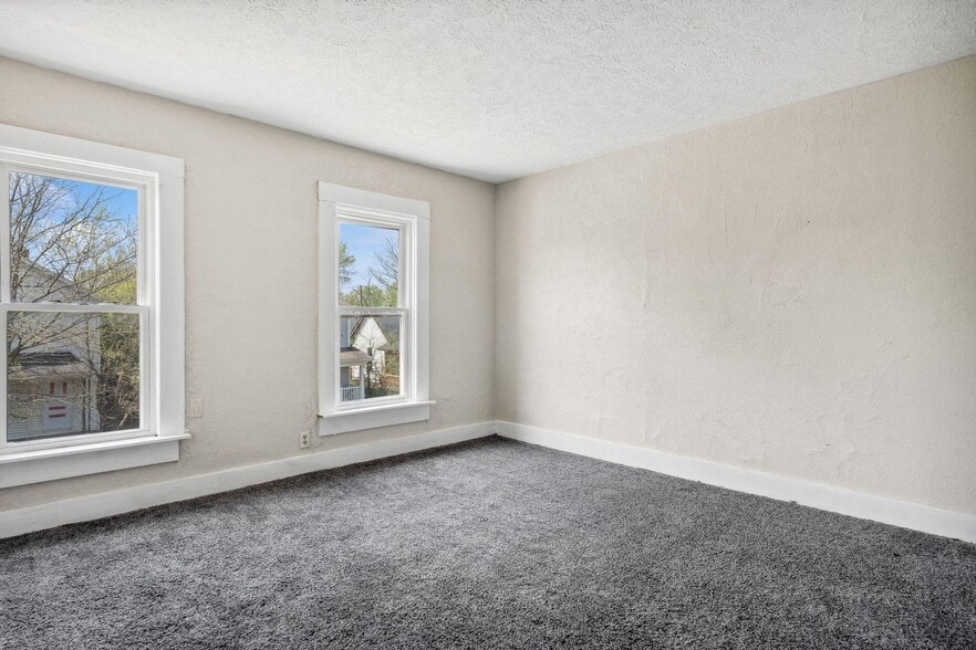 Building Photo - 56 S Horton St