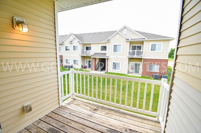 Building Photo - Welcome to this affordable 2-Bedroom, 2-Bath Condo in Johnston with Detached 1-Car Garage.