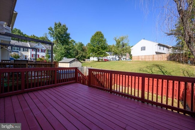 Building Photo - 105 Brenwick Ct