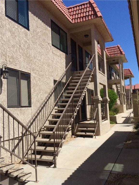 Building Photo - 2085 Mesquite Ave