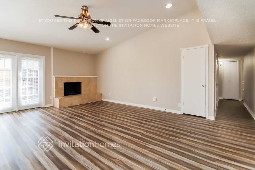 Building Photo - 16835 Grampin Dr
