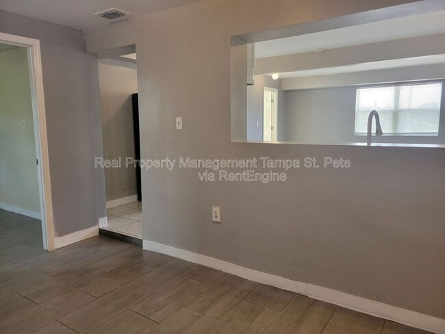 Building Photo - 4519 N Habana Ave