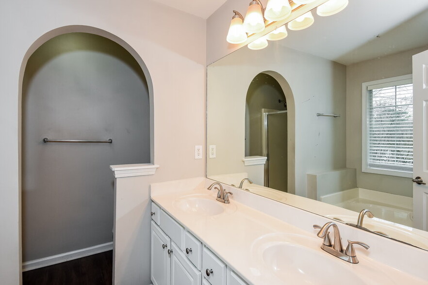 Building Photo - 4606 Howell Farms Dr NW