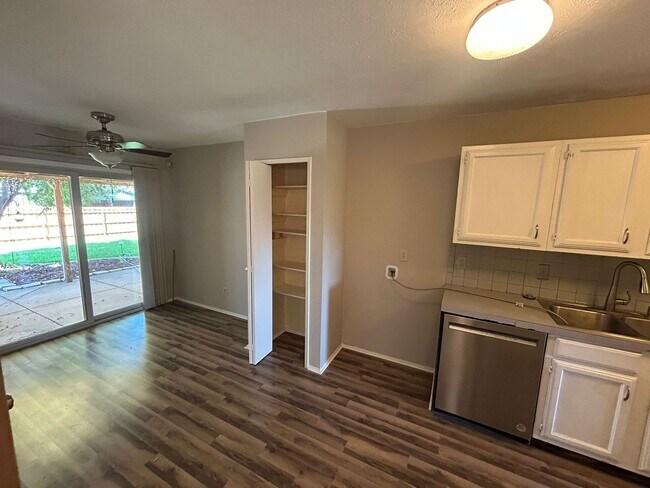 Building Photo - 4908 Wagner Dr