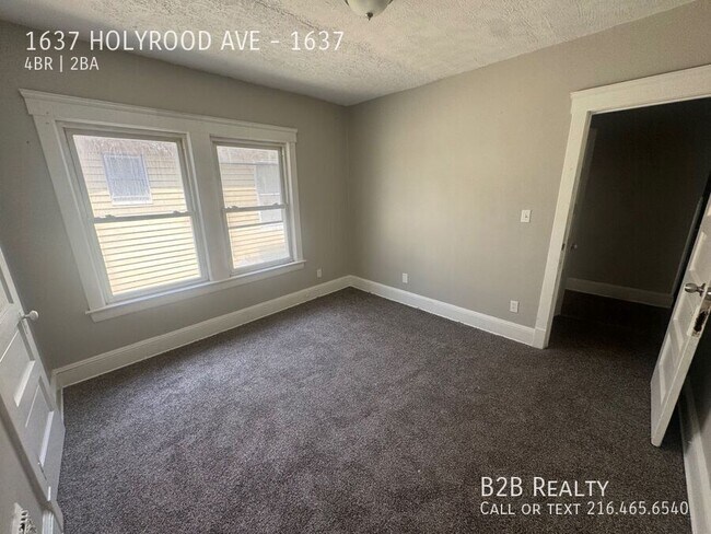 Building Photo - 1637 Holyrood Rd