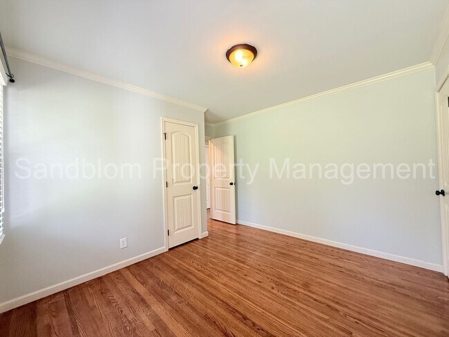 Building Photo - For Lease | Midtown Tulsa | Available Now!