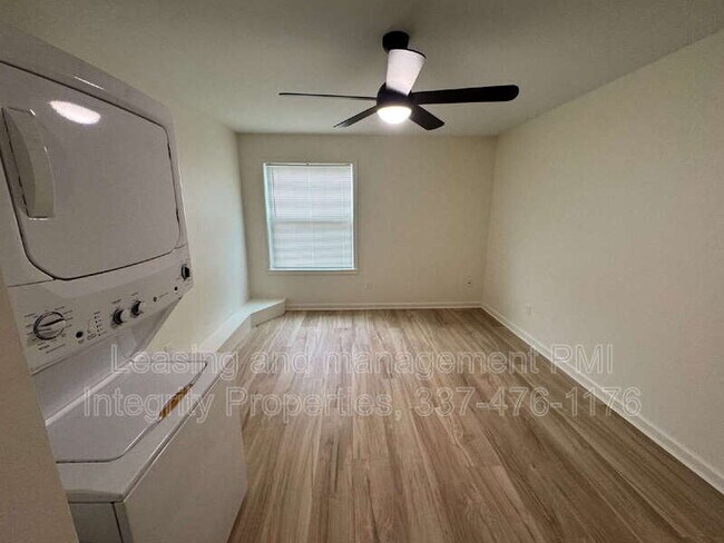 Building Photo - 105 Meaux Blvd