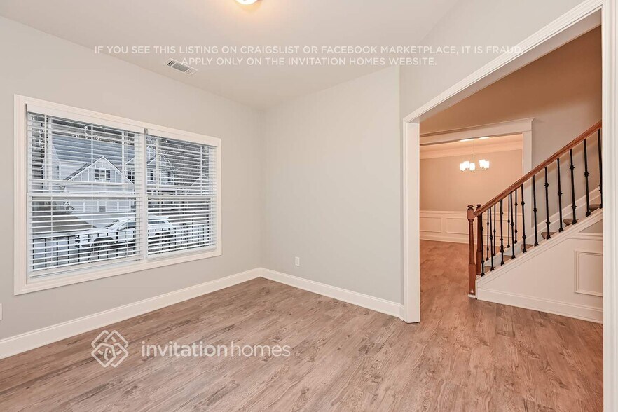 Building Photo - 3460 Kentwater Dr