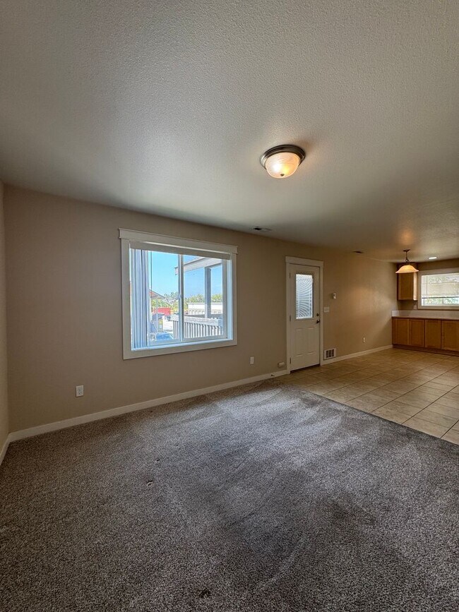 Building Photo - Cambridge Place I - 2241