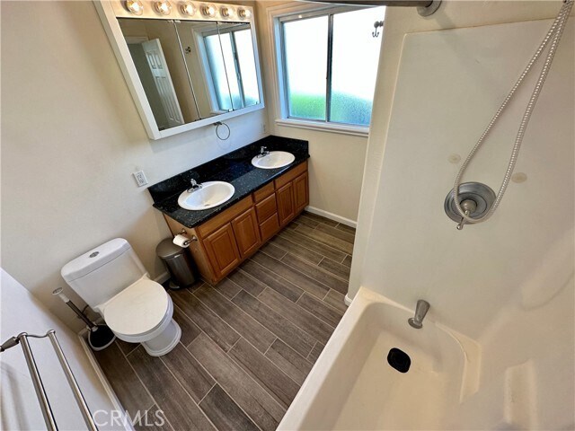 Building Photo - 339 Peach St