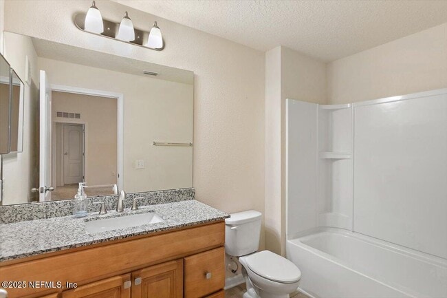 Building Photo - 218 Larkin Pl