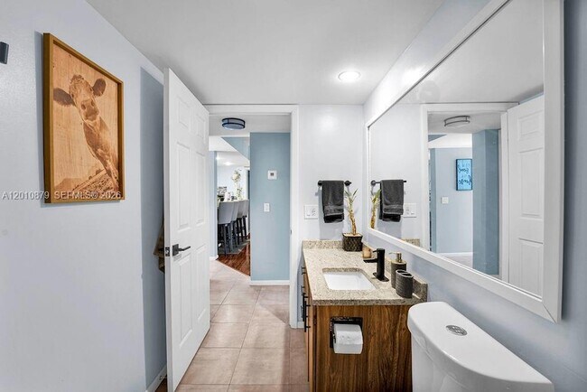 Building Photo - 6049 Balboa Cir