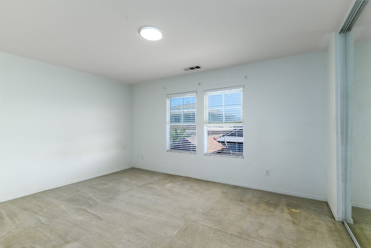 Building Photo - 3061 Clapper St