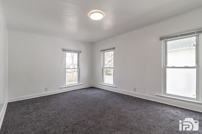 Building Photo - 407 S Michigan Ave