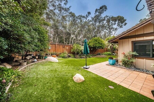Building Photo - 2898 Woodridge Cir