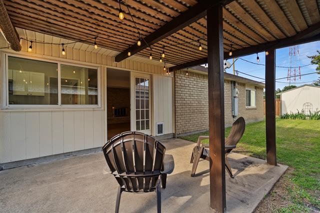 Building Photo - 3002 Lindbergh Dr